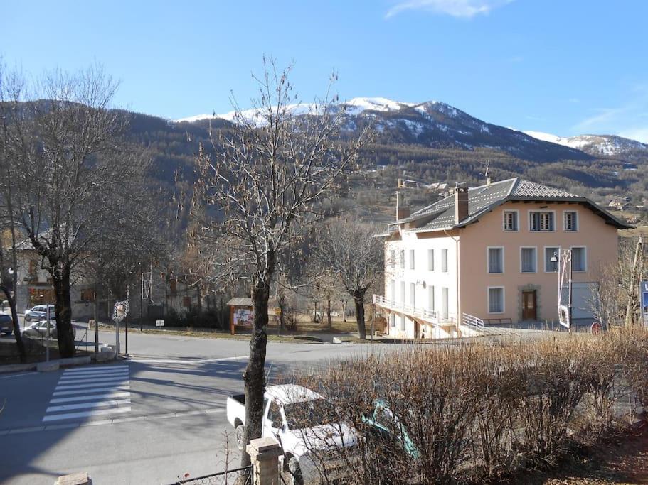 Le Picoulet : Appartement Tout Confort Coeur De Village Allos Exterior photo